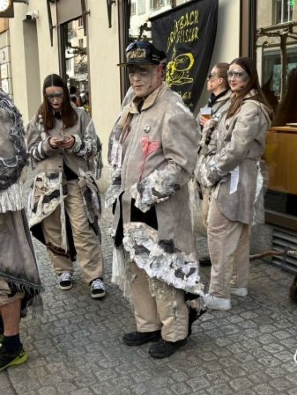 Ghosttown1 Guggenkostüm Ghosttown zu verkaufen